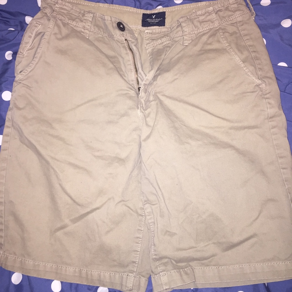 American Eagle Khaki Shorts size 34